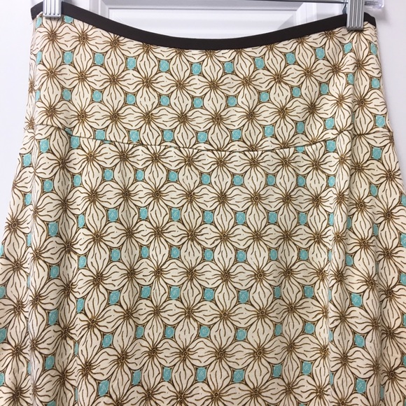 Gorgeous Diane Von Furstenberg silk knit skirt! - Picture 6 of 7